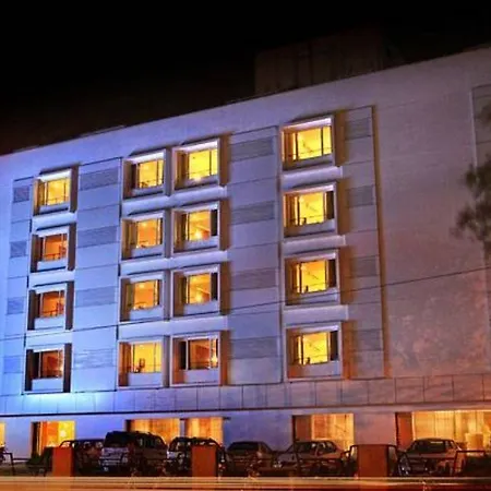 Hotel Woodland-2