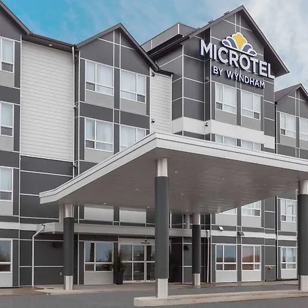 Microtel Inn & Suites By Wyndham Fort Mcmurray-3