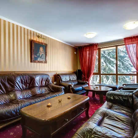 Mountain Lodge Apartments-3