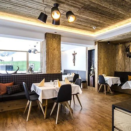 Hotel Garni Persutt-2