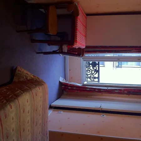 Hotel Des Arts-2