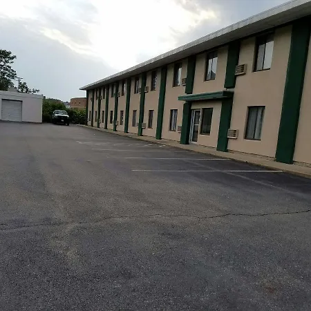 Woonsocket Motor Inn-3