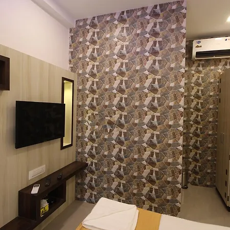 Golden Residency-2