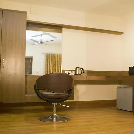 Hotel Priya-3