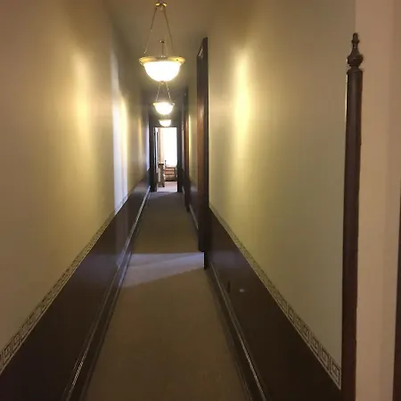 Main Street Bed & Breakfast-3