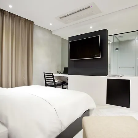 Hotel Forestar-3