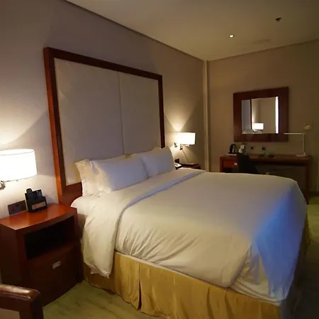 Pearlwort Hotel And Suites-2