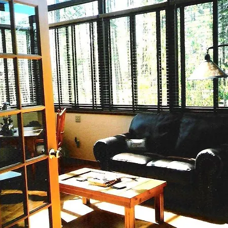 Silverwolf Log Chalets-2