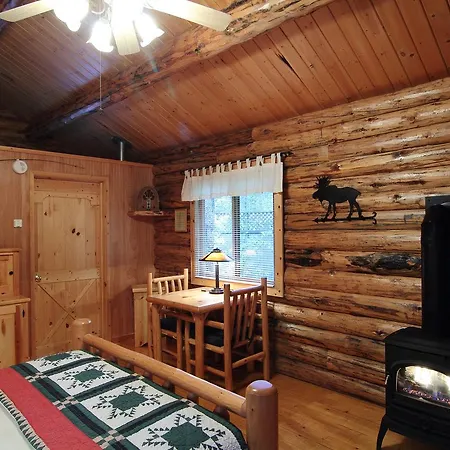 Silverwolf Log Chalets-3