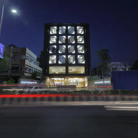 Hotel Silver Heights-2