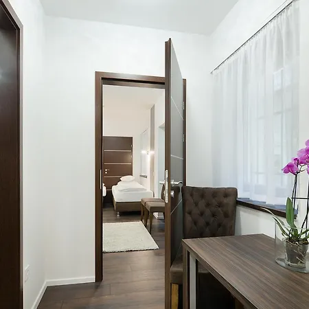 Paulay Downtown Apartments-2