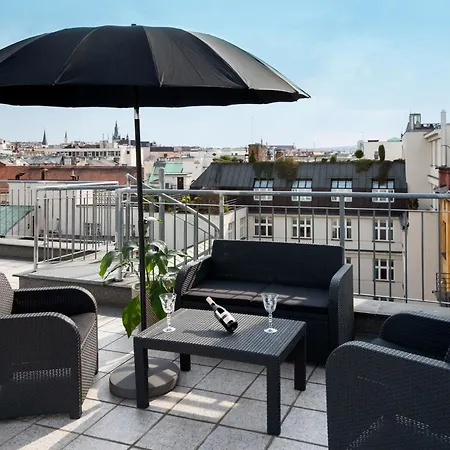 Ea Aparthotel Melantrich-2