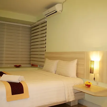 Sky Hotel-2