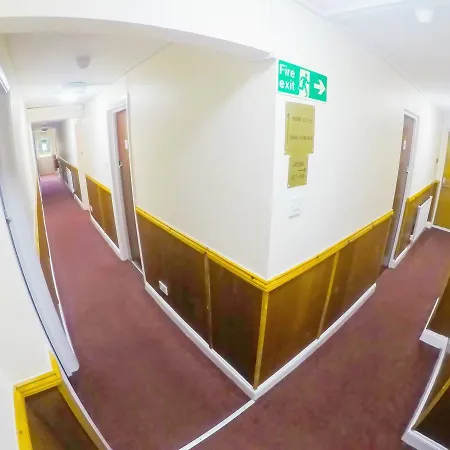 Heathrow Lodge Ltd-3