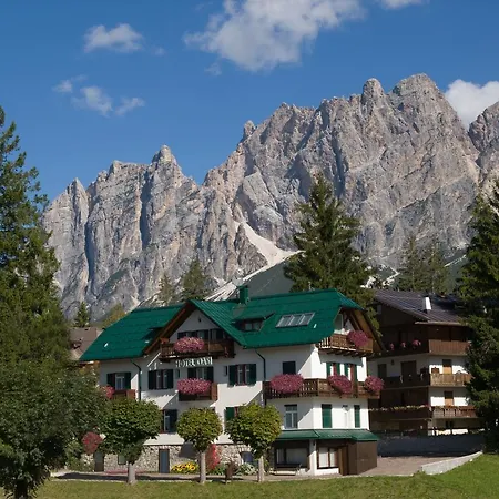 Hotel Oasi-3