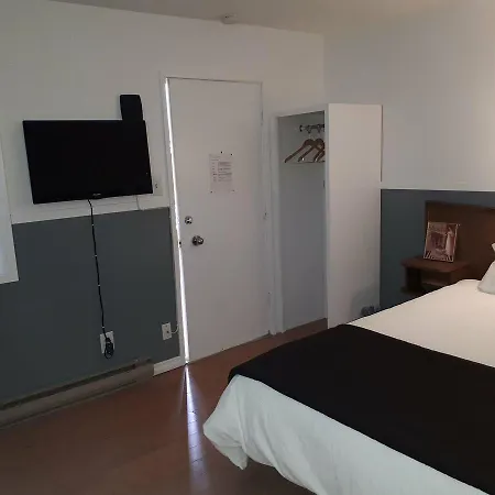 Falcon Nest Motel-3
