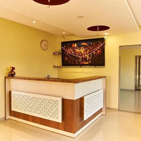 Hotel Shree Sai Sangam Deluxe-3