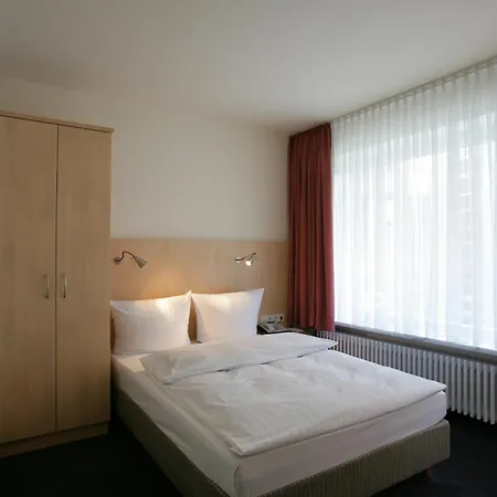 Hotel Senator München-3