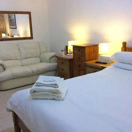 Cavell House Bed And Breakfast-2