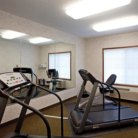 Country Inn & Suites By Radisson, Elk River, Mn-3