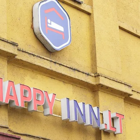 Happy Inn Rooms & Suites-3