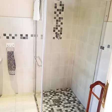 Oudtshoorn Guest House-2