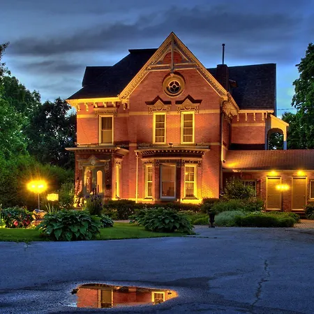 The Woodview Inn-3