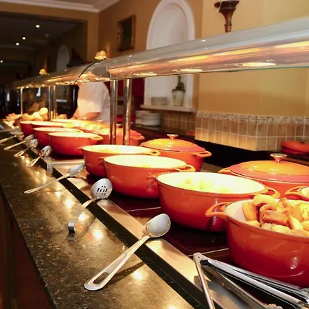 The Golden Lion Hotel-3