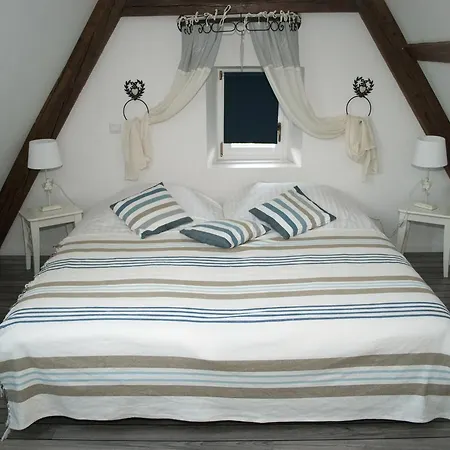 Chambres D'Hotes - L'Ecurie Obernai-3