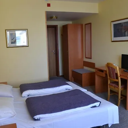 Midtnes Hotel-2