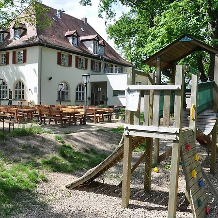 Volkspark Hotel-3