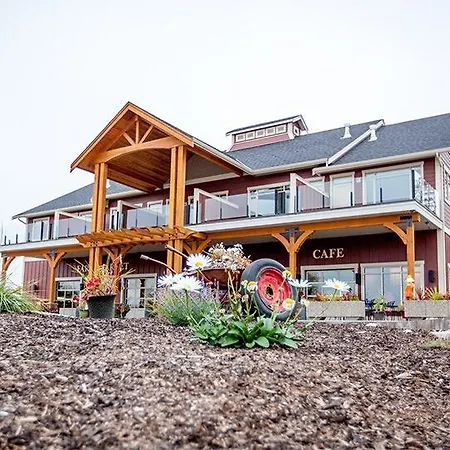 Hillcrest Farm Market B&B-3