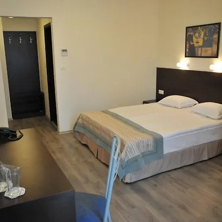 Hotel Burgas Free University-2