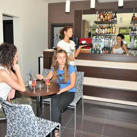 Hotel Burgas Free University-3