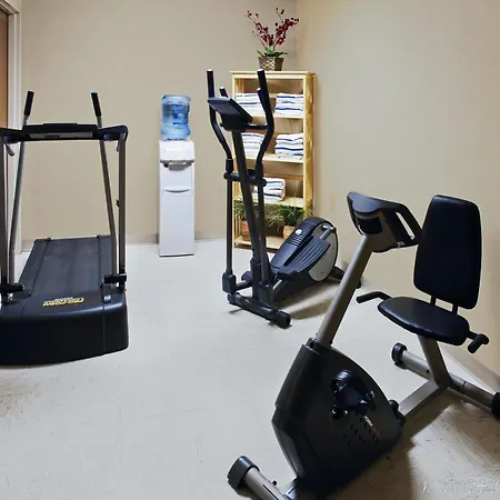 Microtel Inn & Suites By Wyndham Brunswick-3