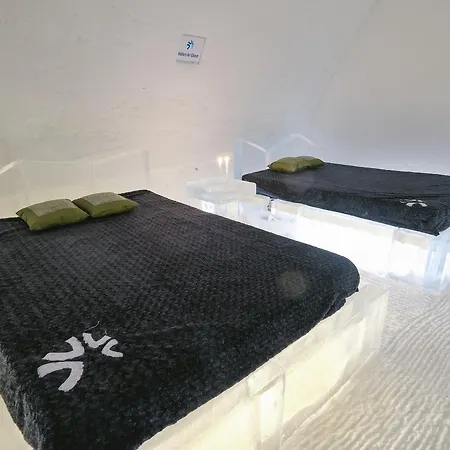 Hotel De Glace-2