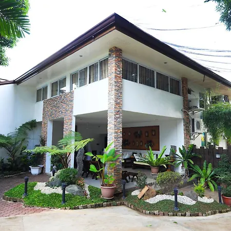 Luljetta'S Place Garden Suites-3
