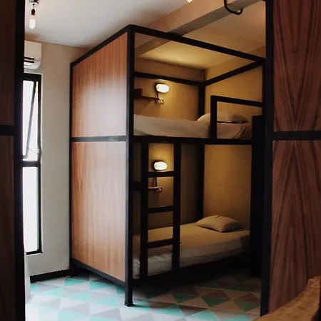Moloch Hostel & Suites-3