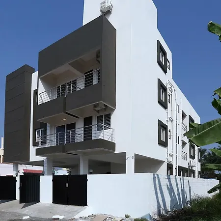 Treebo Hi Line Apartments Kalapatti-2