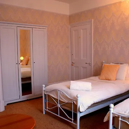 Premier Inn Southsea-3