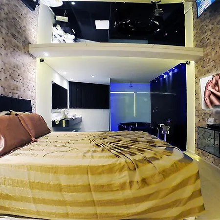 Nexos Motel Tamarineira (Adult Only)-3