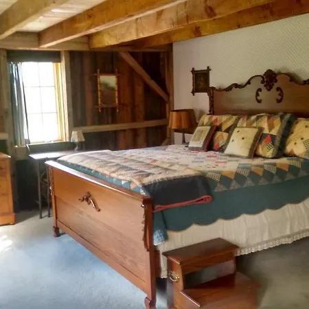 Lodge At Millstone Hill-2