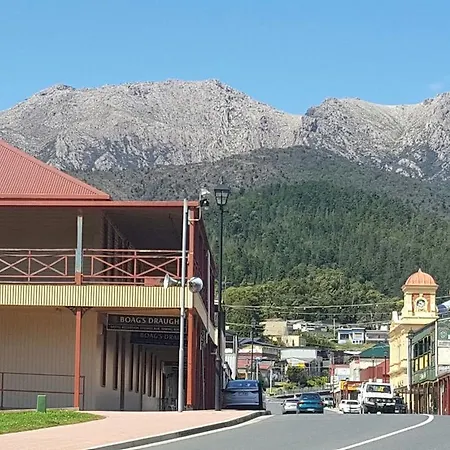 Mt Lyell Motor Inn-3