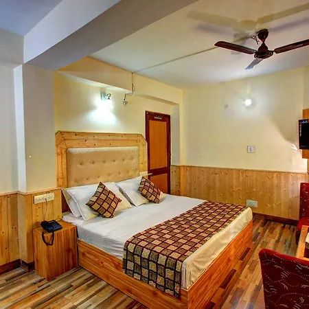 Hotel Highway Inn-3