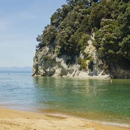 Abel Tasman Kaiteriteri B & B-3