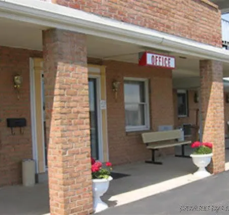 Cadillac Motel-3