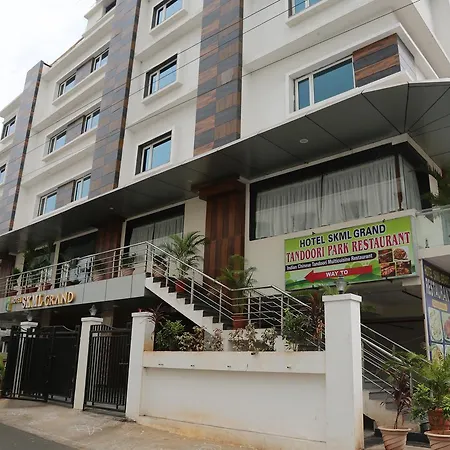 Hotel Skml Grand-3