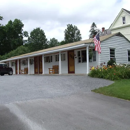 Mohican Motel-2