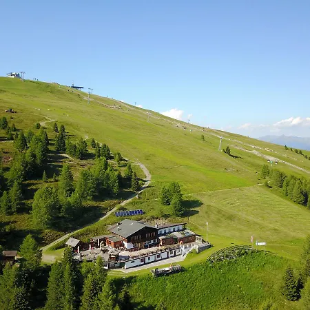 Rifugio Graziani Huette-3