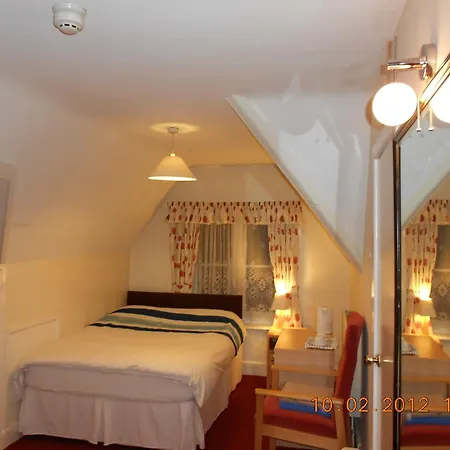 Acorn Lodge Guest House - Free Parking-3